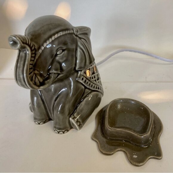 BETTER HOMES & GARDENS Ceramic Elephant Lamp 6" High Grey ***READ - Picture 9 of 10